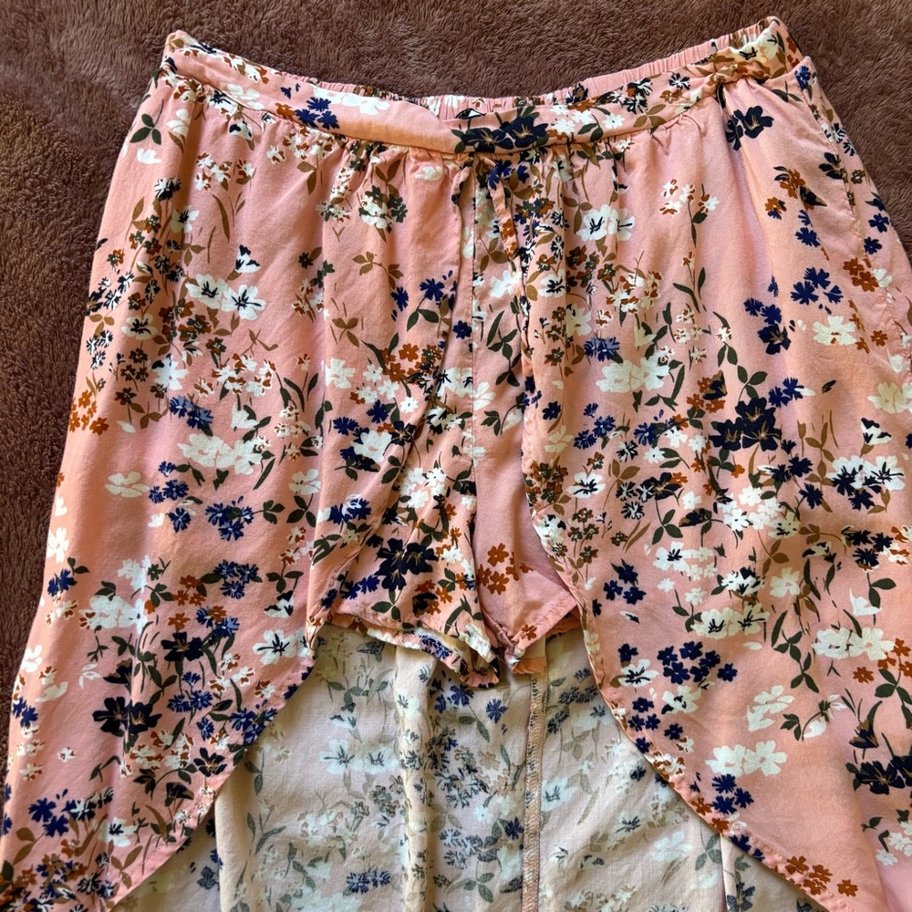 love, Fire Floral High-Low Skirt in Peach and Cream - Picture 2 of 5